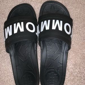 Tommy Hilfiger Rubber Slides